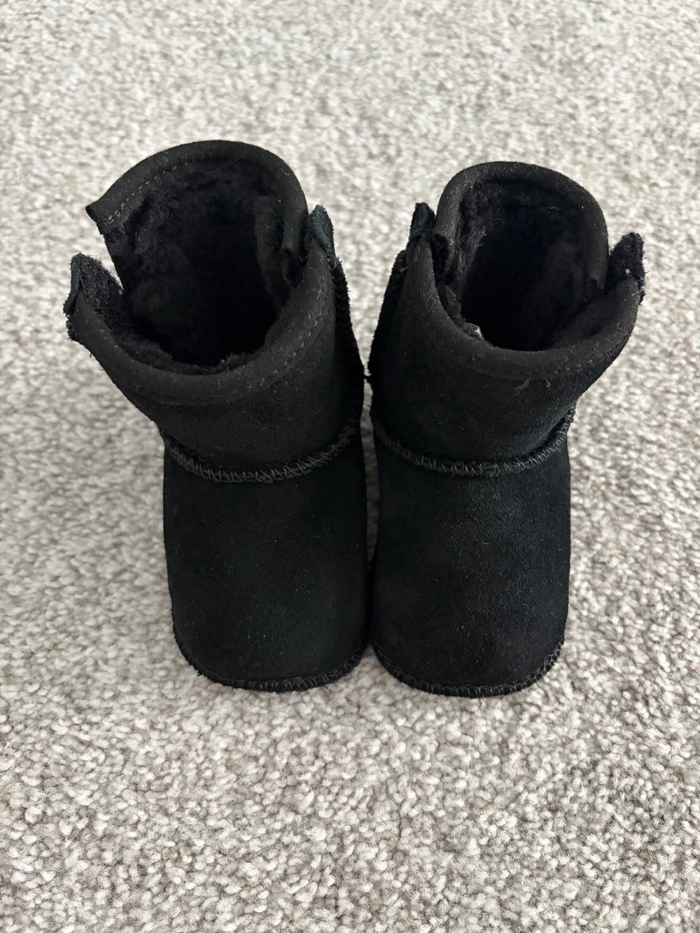 Baby Classic Black UGGs - Size 0/1